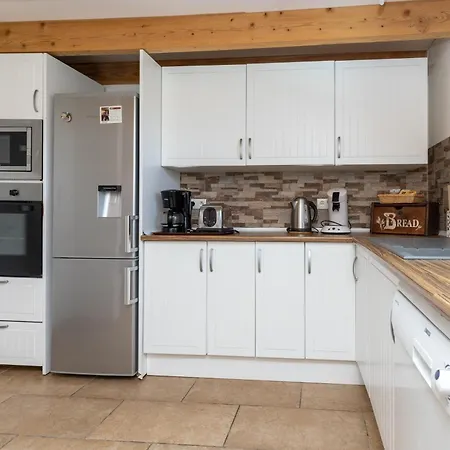 Maison Pour 6 Personnes A Tosse
