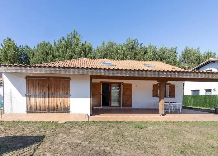 Maison Pour 6 Personnes A * Tosse